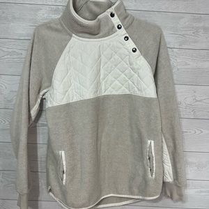 Abercrombie & Fitch Gray and Cream Sweater